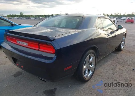 2014 Dodge Challenger Sxt z USA, uszkodzony, nr VIN 2C3CDYAG8EH100558